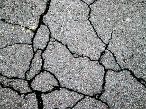 Driveway Crack Filling in Temecula